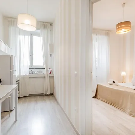 Apartment Trastevere Station Gold