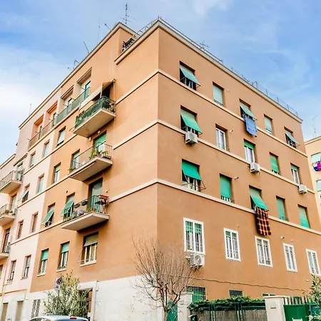 Apartment Trastevere Station Gold Rome